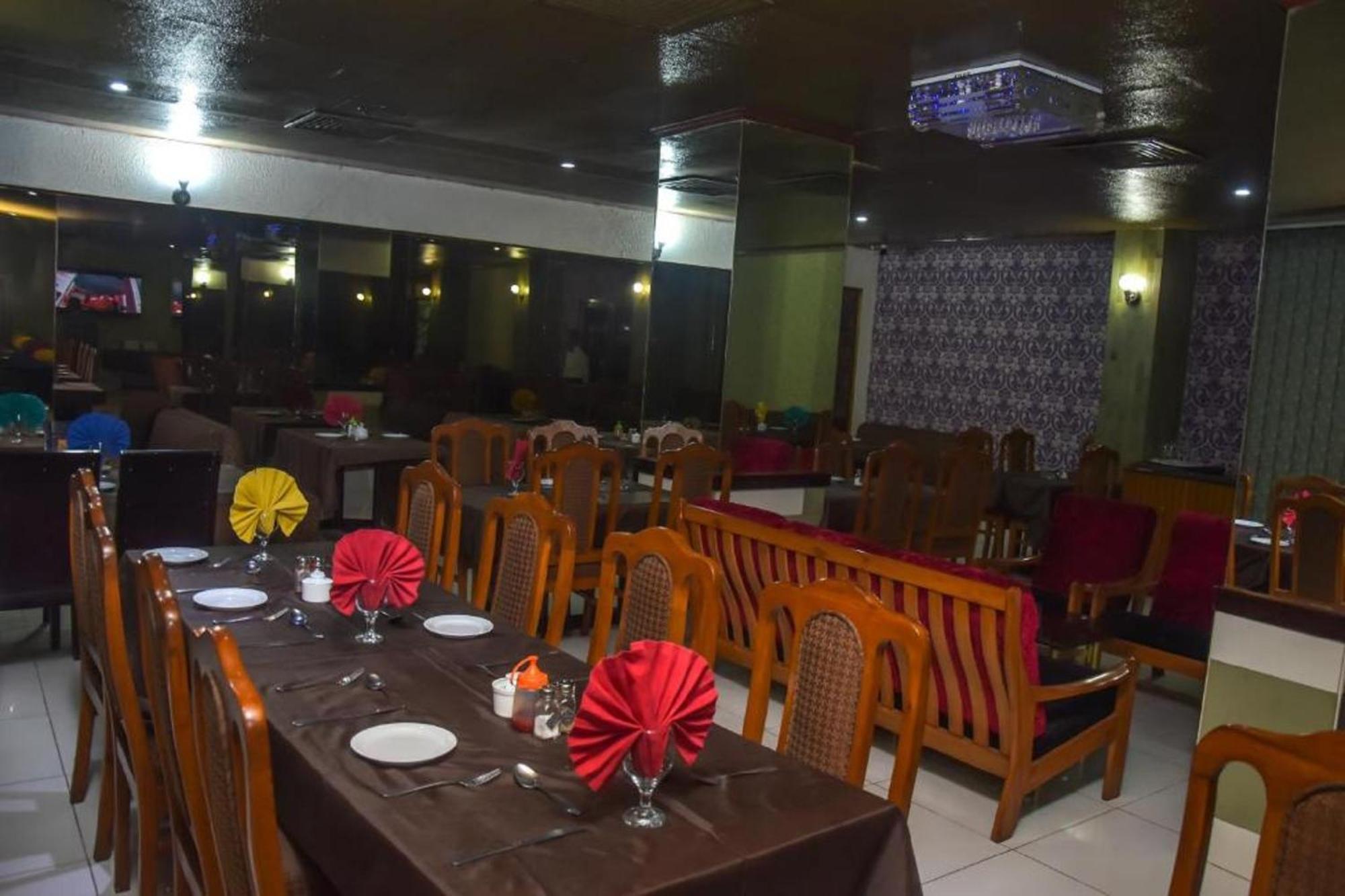 Faran Hotel Karachi Exterior foto