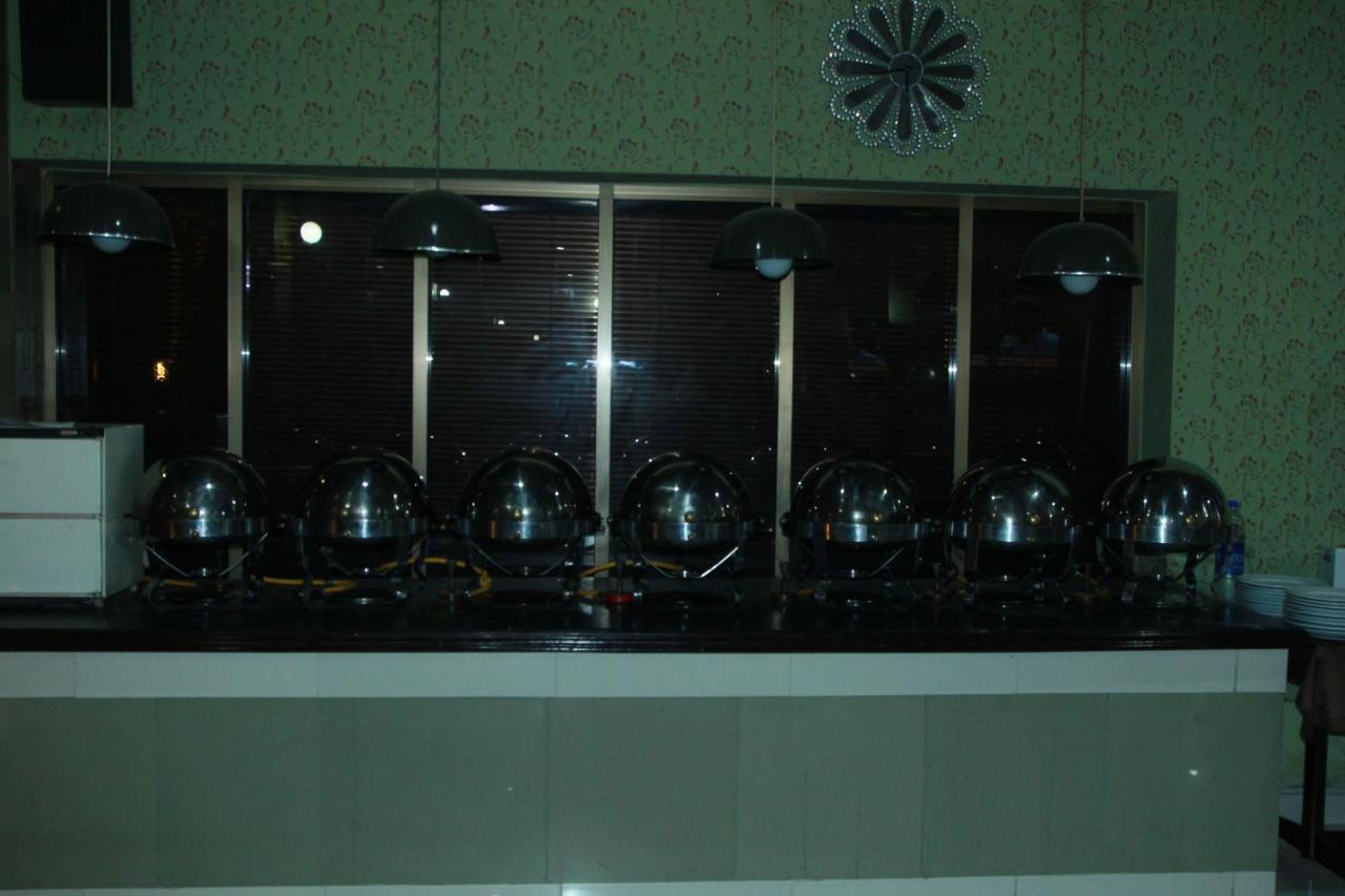 Faran Hotel Karachi Exterior foto